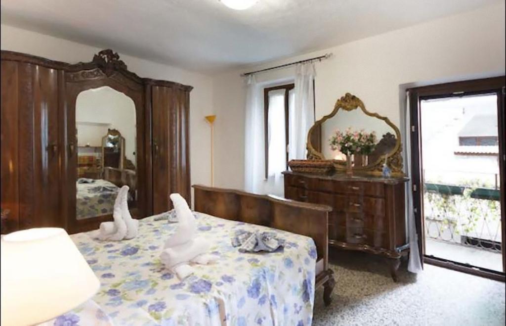 Comolake House Apartment Bellano Bagian luar foto