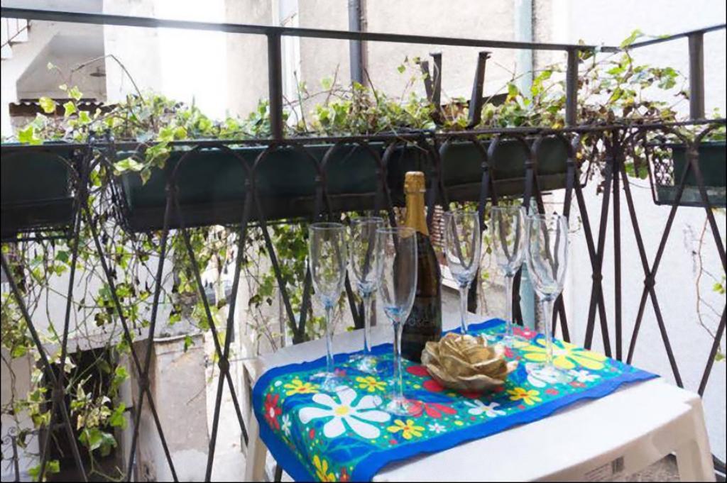 Comolake House Apartment Bellano Bagian luar foto