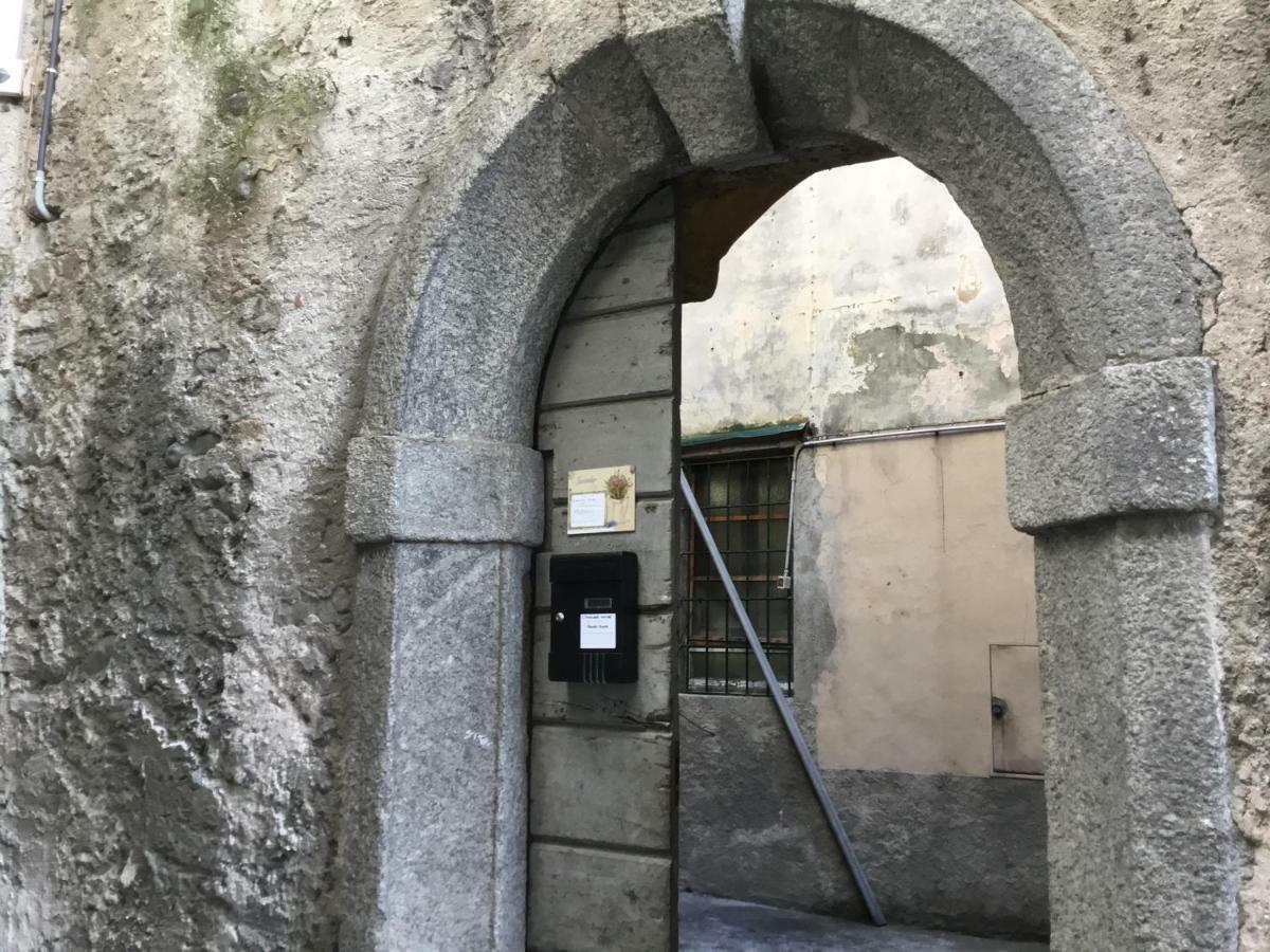 Comolake House Apartment Bellano Bagian luar foto
